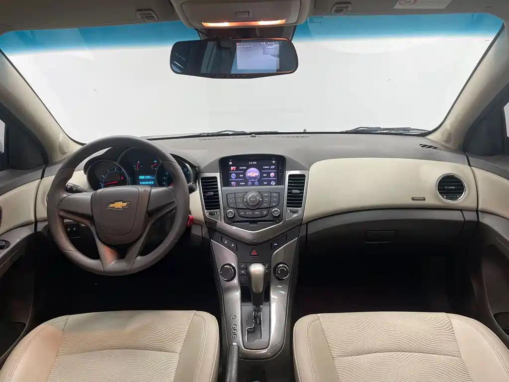 Chevrolet Cruze 2015 — фото 14