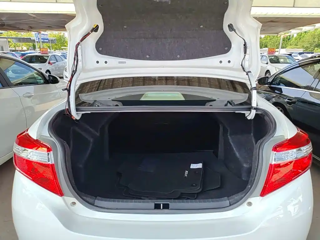 Toyota Vios 2016 — фото 19