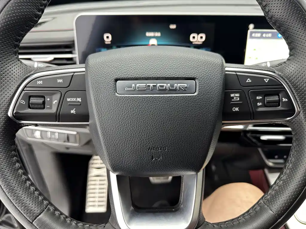 Jetour Jietu X70 PLUS 2023 — фото 15