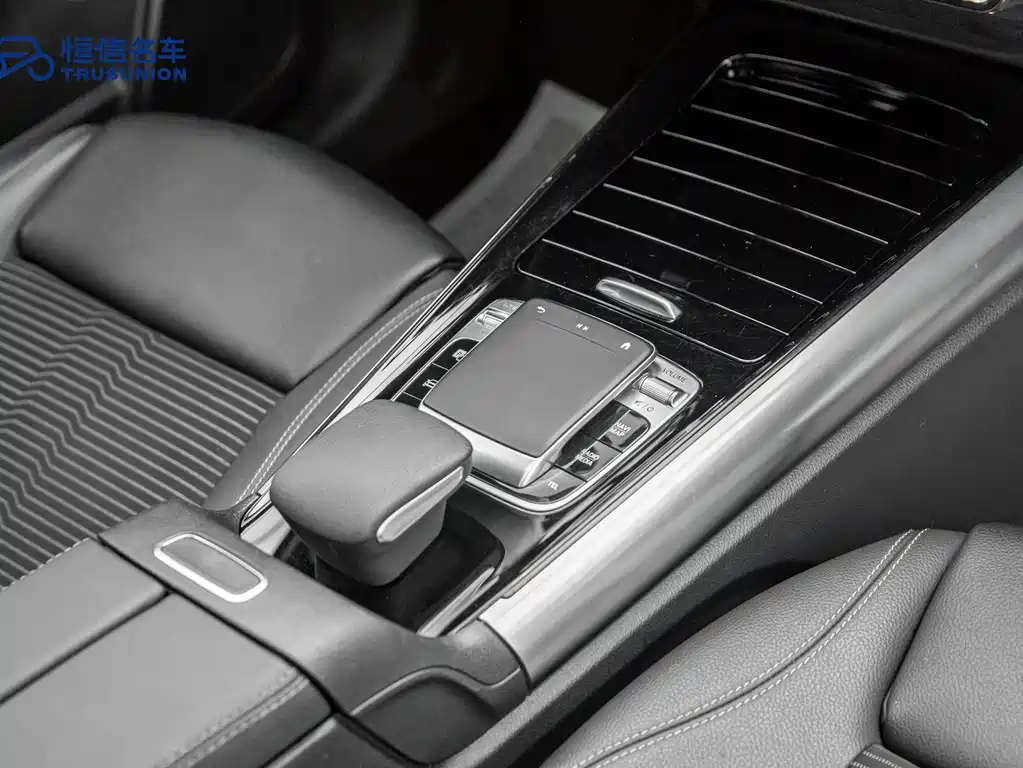 Mercedes-Benz B-Class 2020 — фото 17