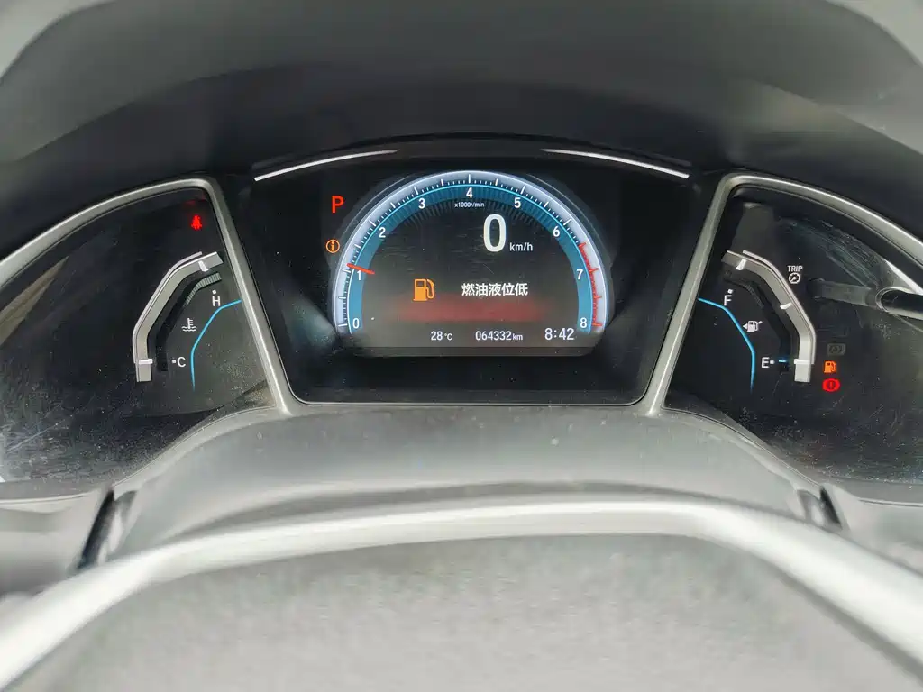 Honda Civic 2018 — фото 18