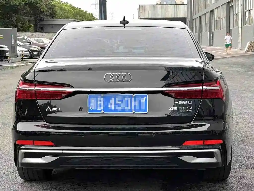 Audi A6L 2023 — фото 8