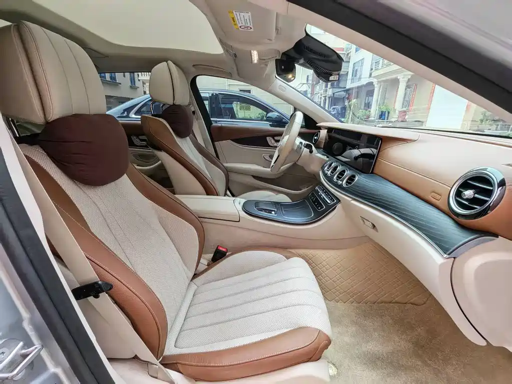 Mercedes-Benz E-Class 2025 — фото 4