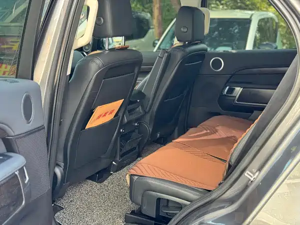 Land Rover Discovery 2019