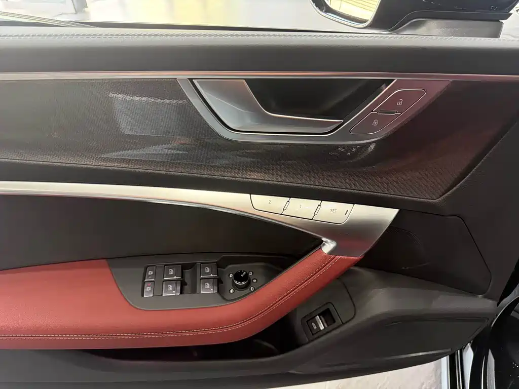 Audi A7L 2025 — фото 17