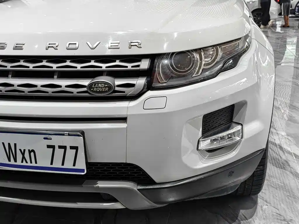 Land Rover Evoque 2015 — фото 16