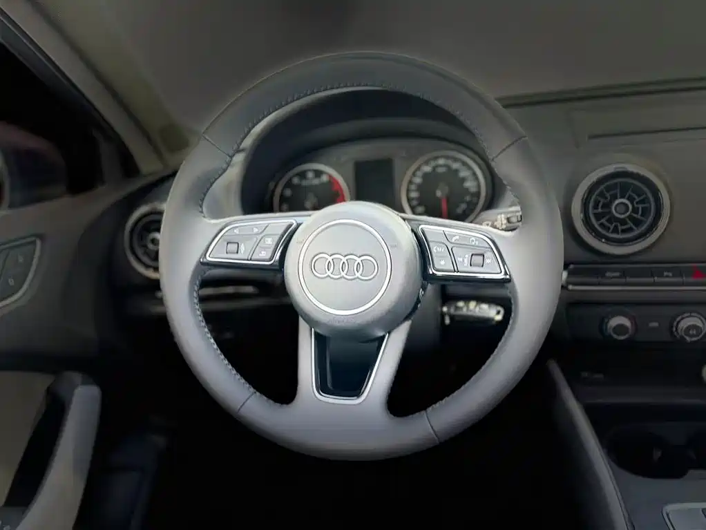 Audi A3 2017 — фото 12