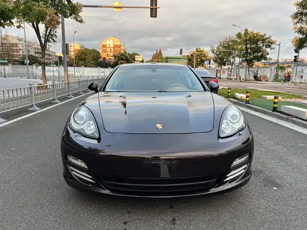 Porsche Panamera 2012