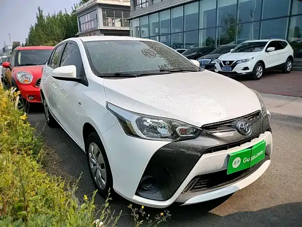 Toyota Yaris L 2020