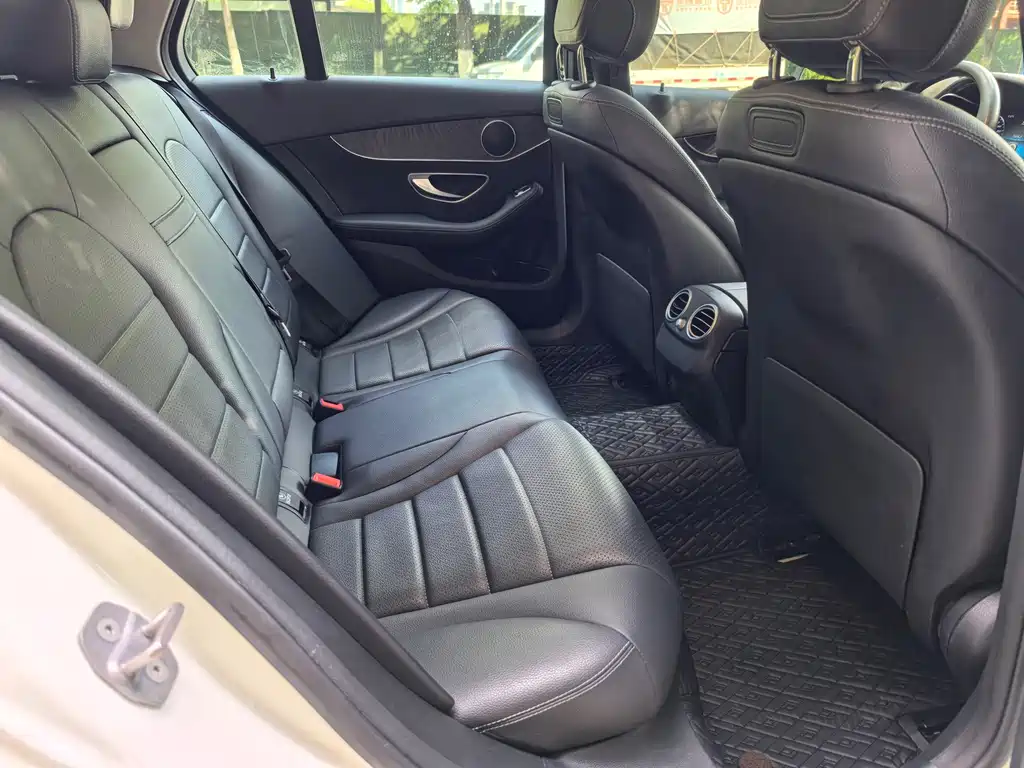 Mercedes-Benz C-Class 2019 — фото 11
