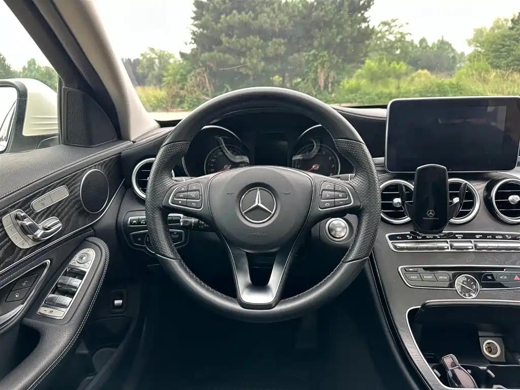Mercedes-Benz C-Class 2016 — фото 19
