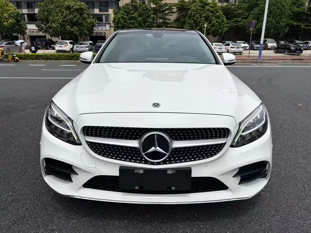 Mercedes-Benz C-Class 2022