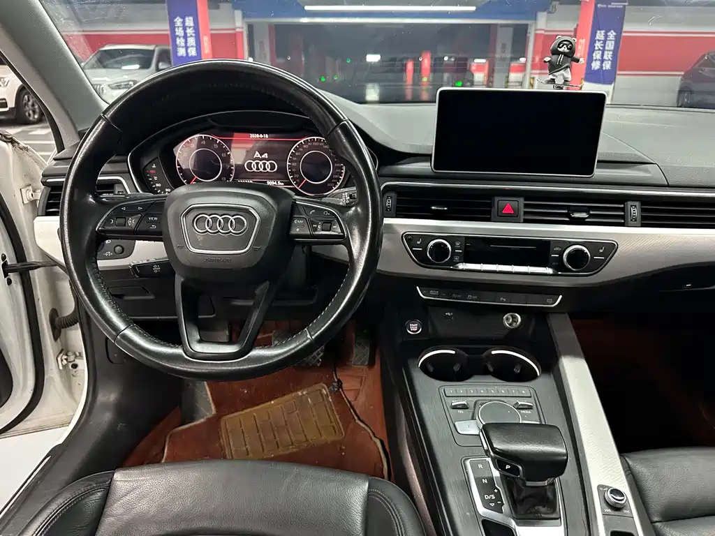 Audi A4 2020 — фото 12