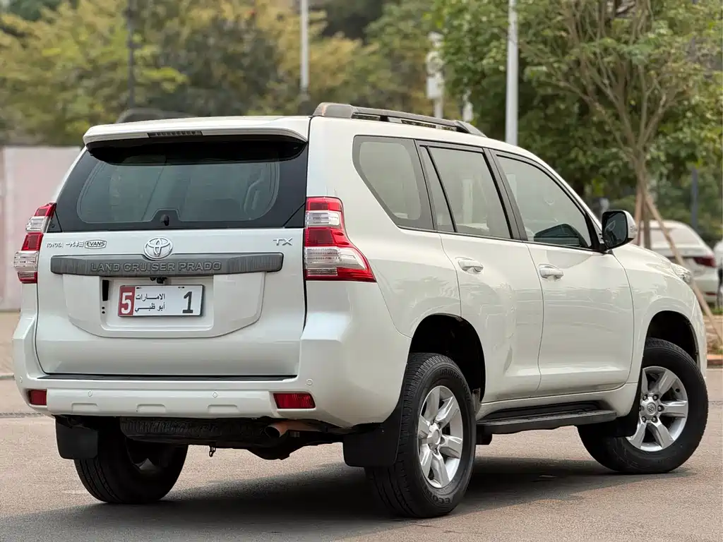 Toyota Prado 2016 — фото 11