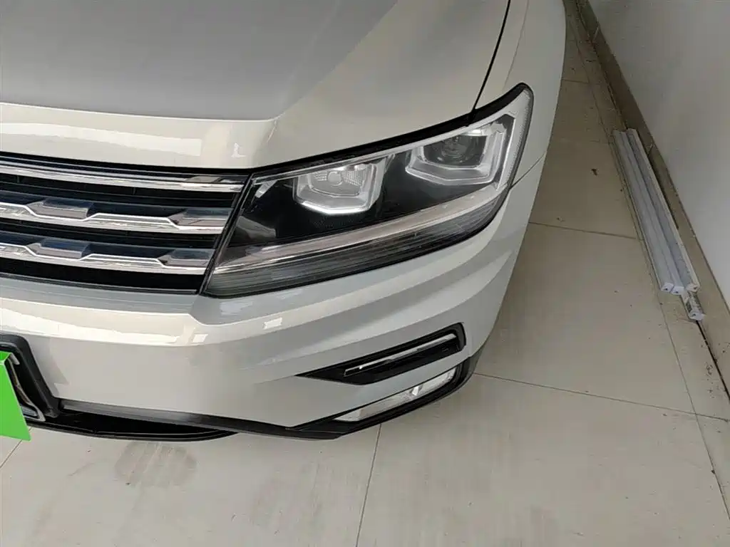 Volkswagen Tiguan L 2018 — фото 24