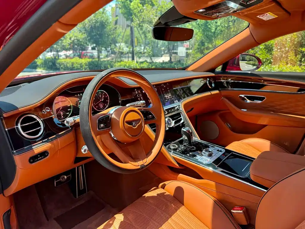Bentley Flying Spur 2022 — фото 4