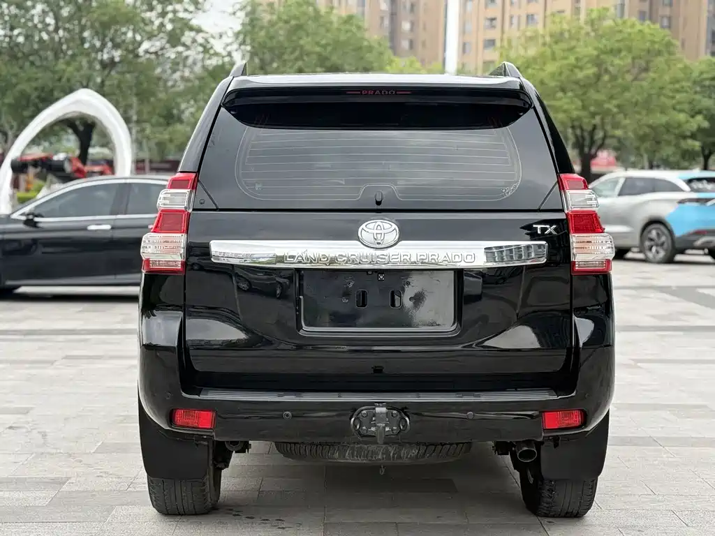 Toyota Prado 2016 — фото 4