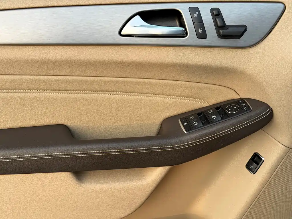 Mercedes-Benz M-Class 2015 — фото 14