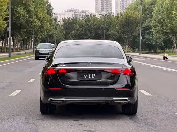 Mercedes-Benz E-Class 2024