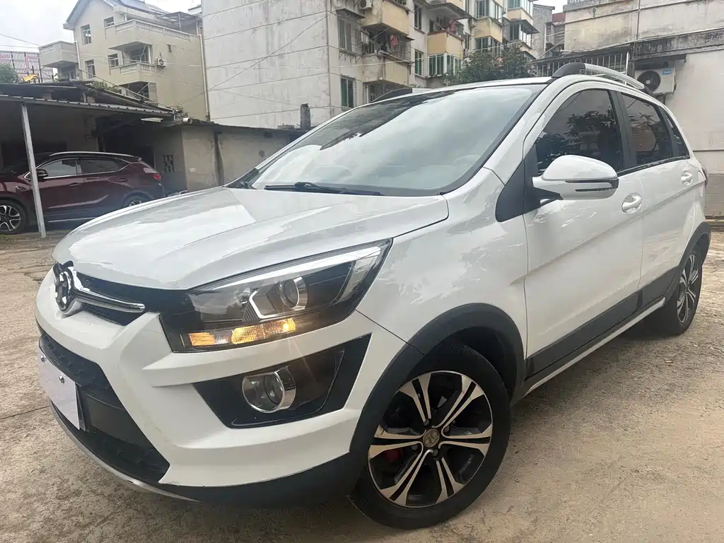 BAIC Senova X25 2019