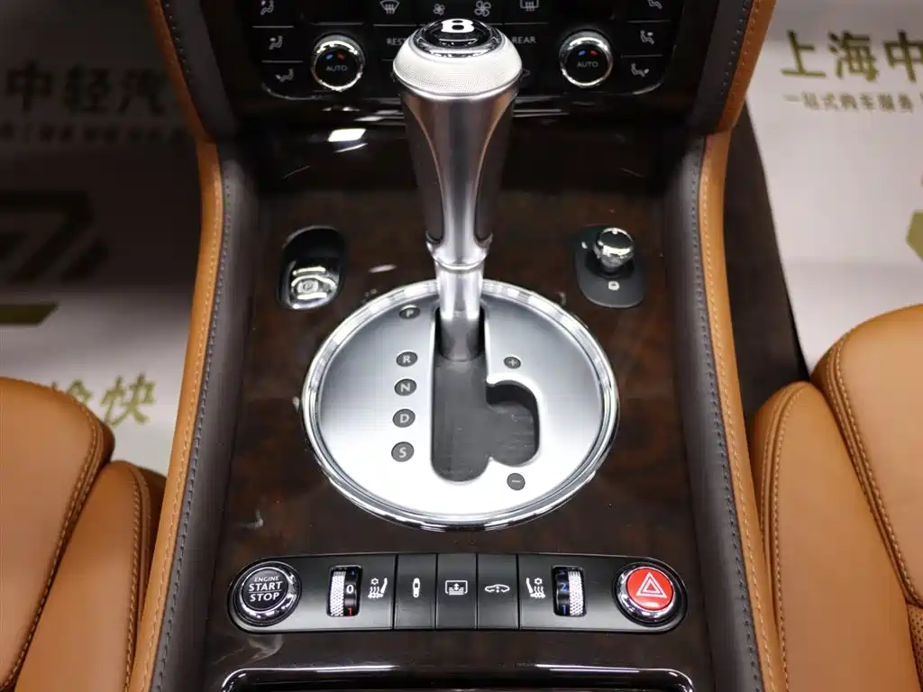 Bentley Flying Spur 2012 — фото 14