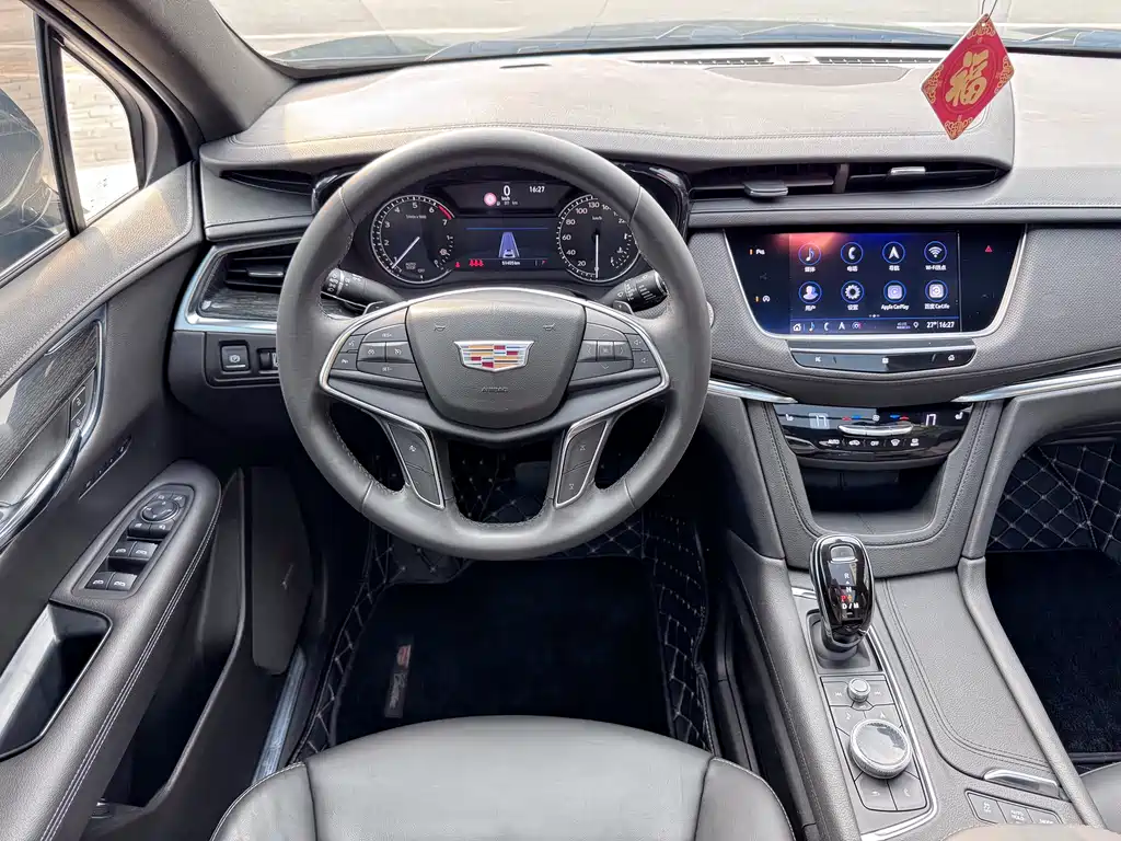 Cadillac XT5 2020 — фото 9