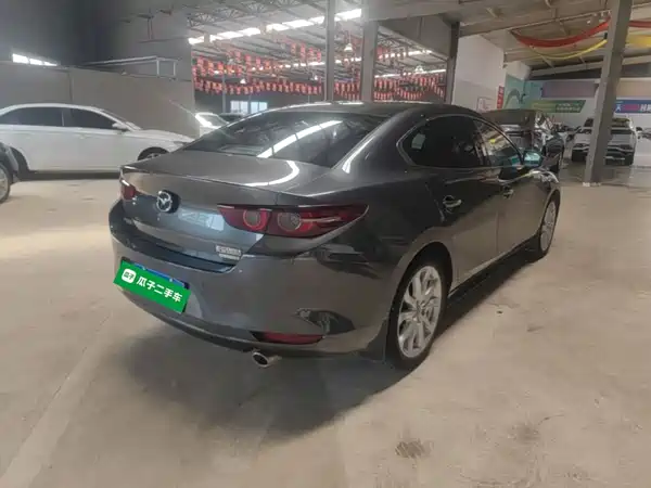 Mazda 3 Axela 2021