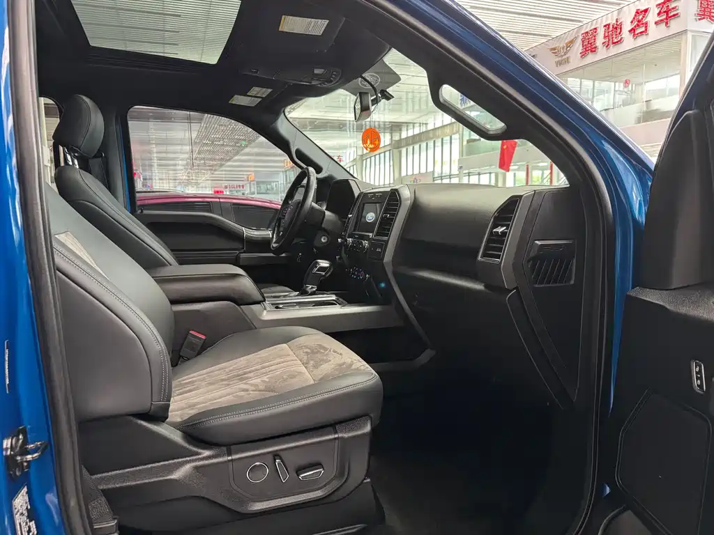 Ford F-150 Raptor 2018 — фото 12