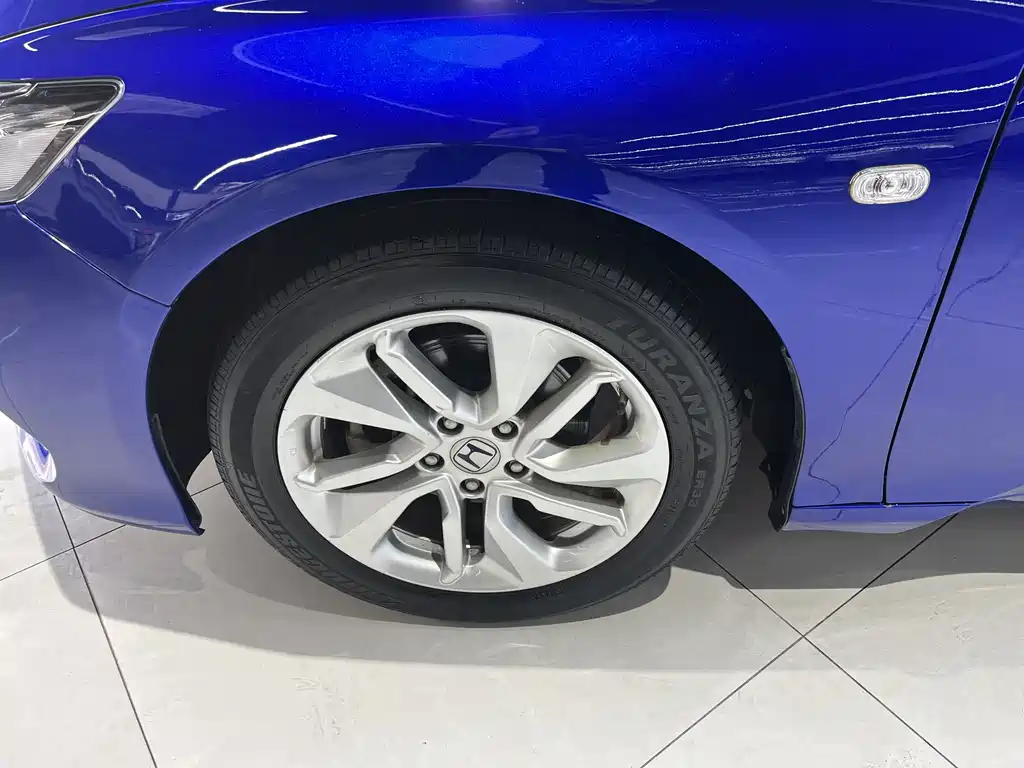 Honda Accord 2019 — фото 13