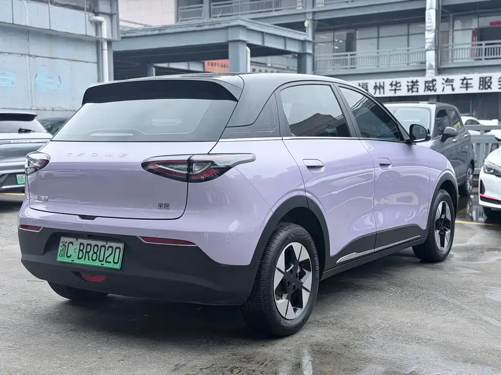 Geely Galaxy Starwish 2025 — фото 6