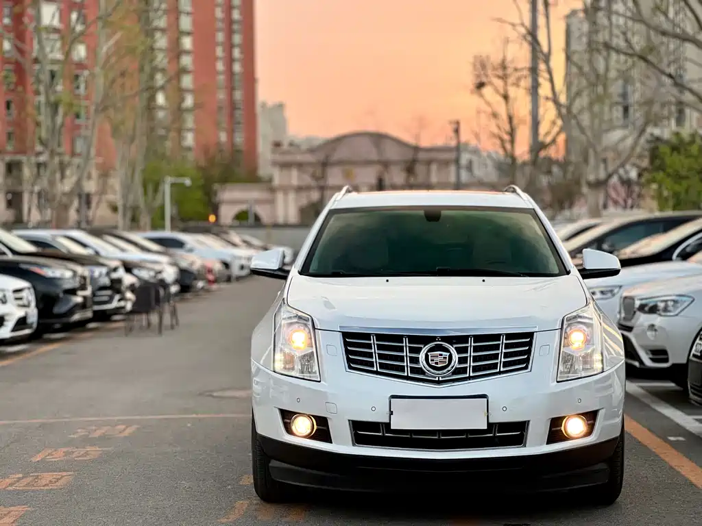 Cadillac SRX 2013 — фото 2
