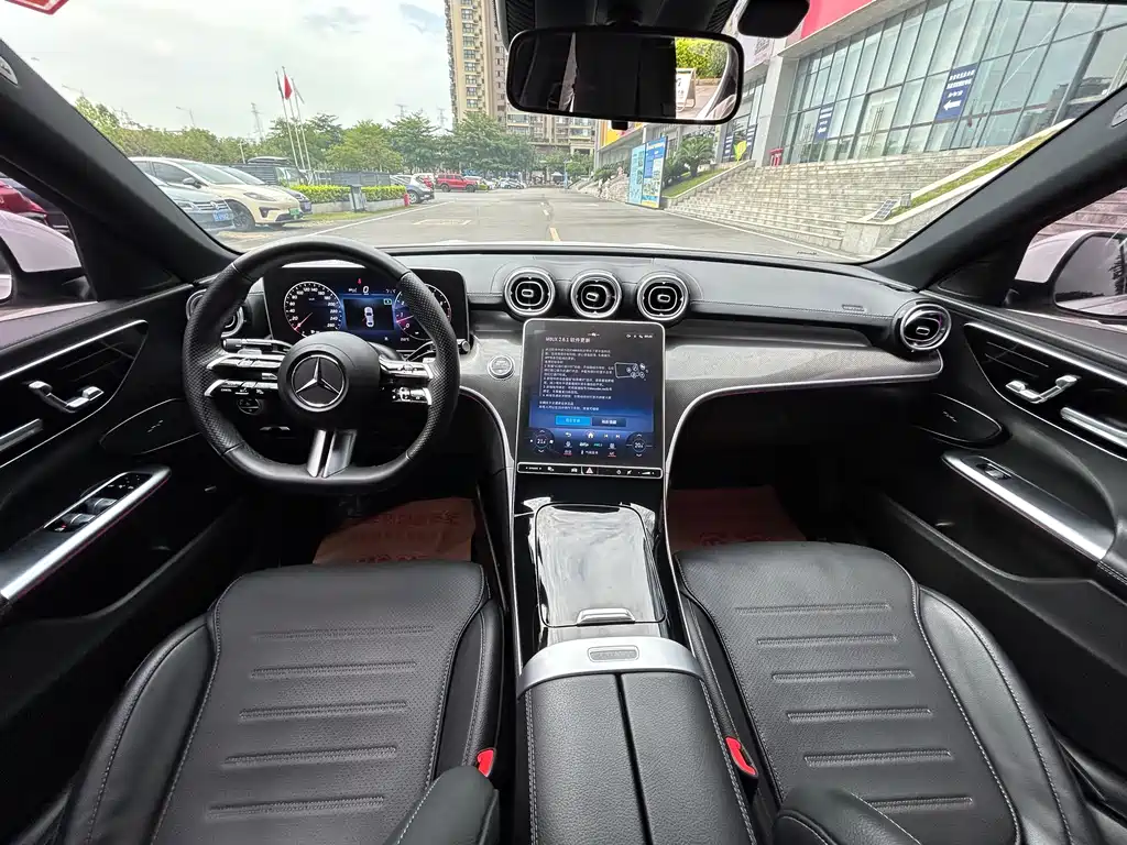 Mercedes-Benz C-Class 2023 — фото 12