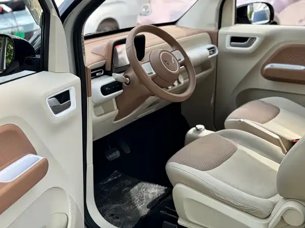 Wuling Hongguang MINIEV 2024