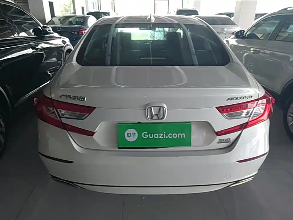 Honda Accord 2018 — фото 4