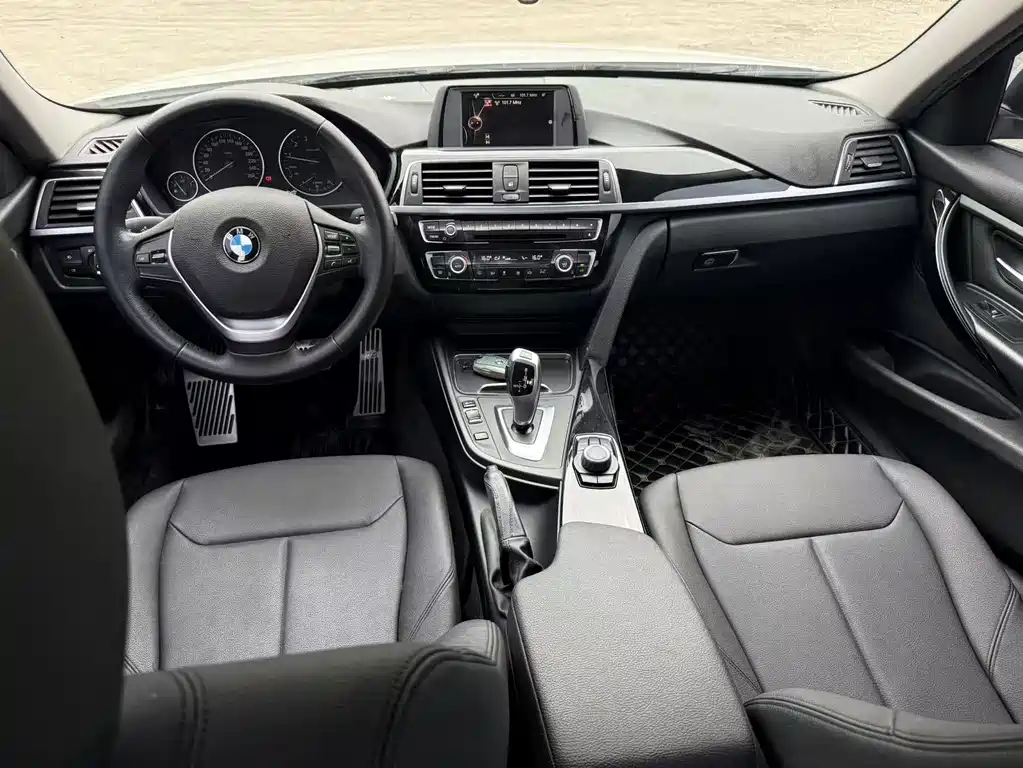 BMW 3 Series 2017