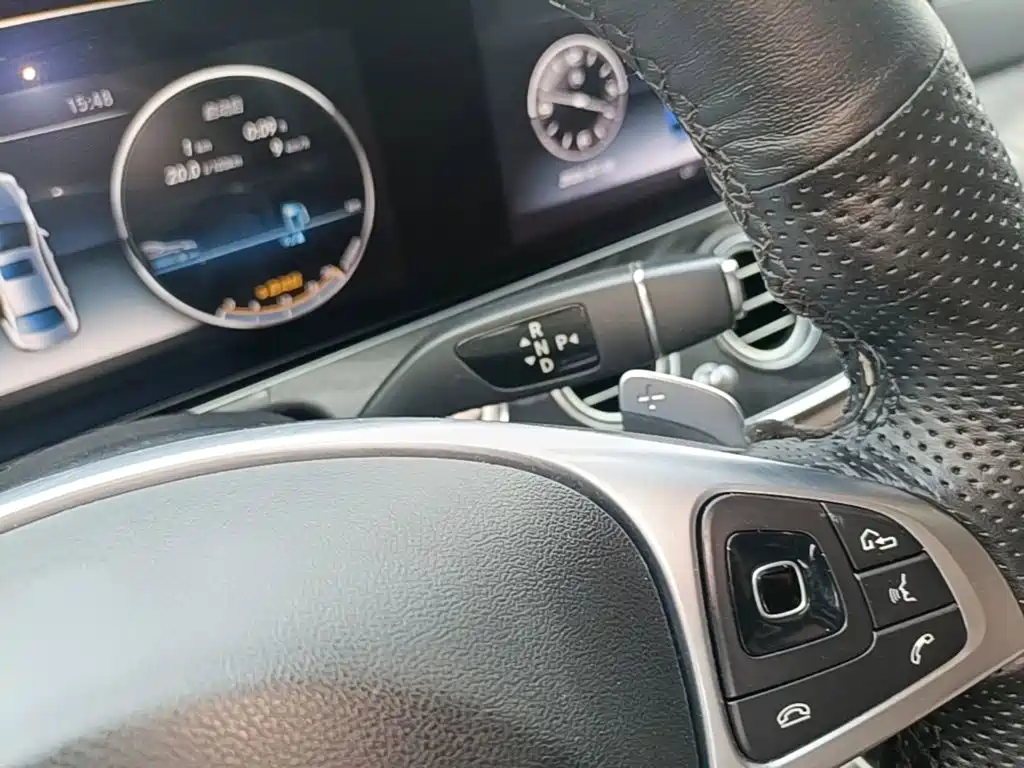 Mercedes-Benz E-Class 2017 — фото 14