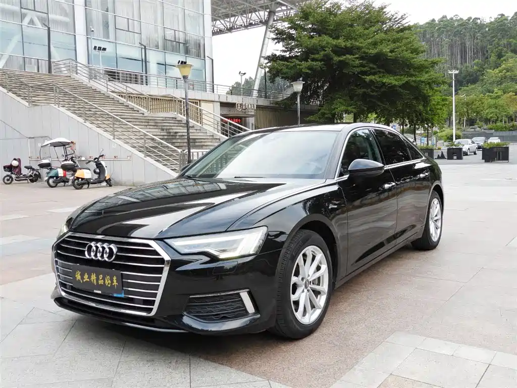 Audi A6L 2020 — фото 1