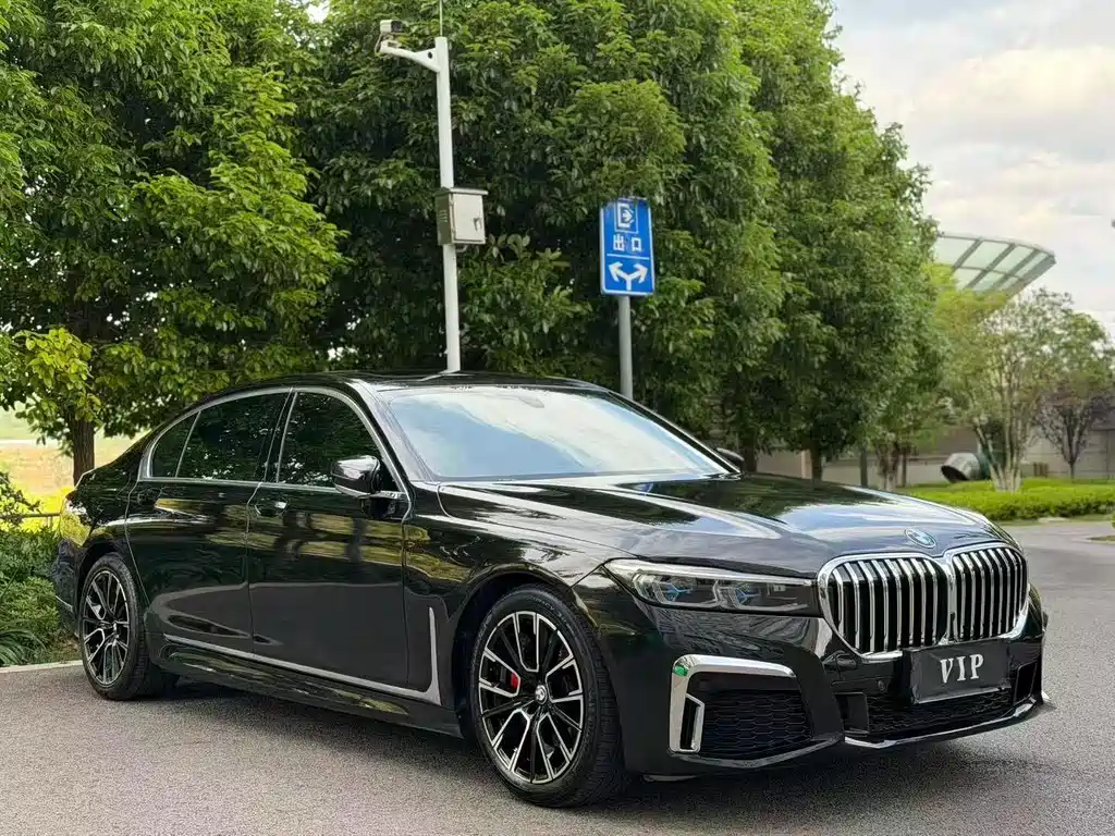 BMW 7 Series 2019 — фото 3