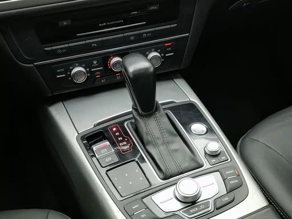 Audi A6L 2018 — фото 13