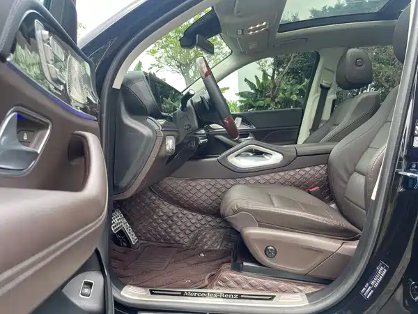 Mercedes-Benz GLS 2021