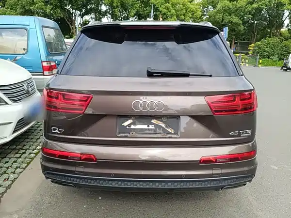 Audi Q7 2016