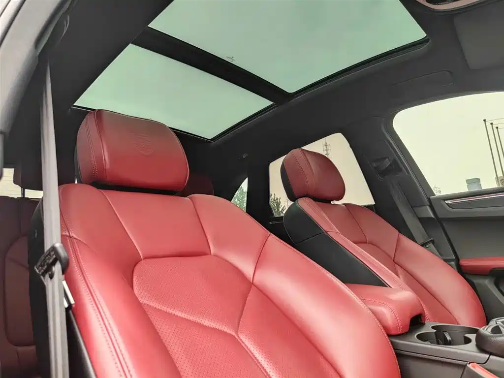 Porsche Macan 2024 — фото 18