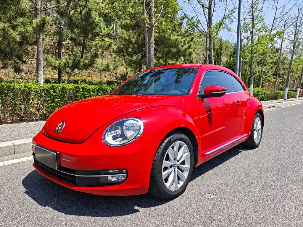 Volkswagen Beetle 2015 — фото 1
