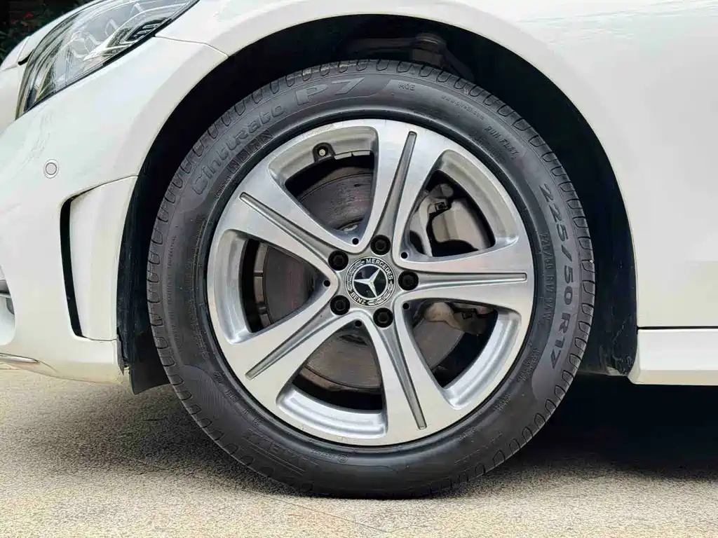 Mercedes-Benz C-Class 2019 — фото 20