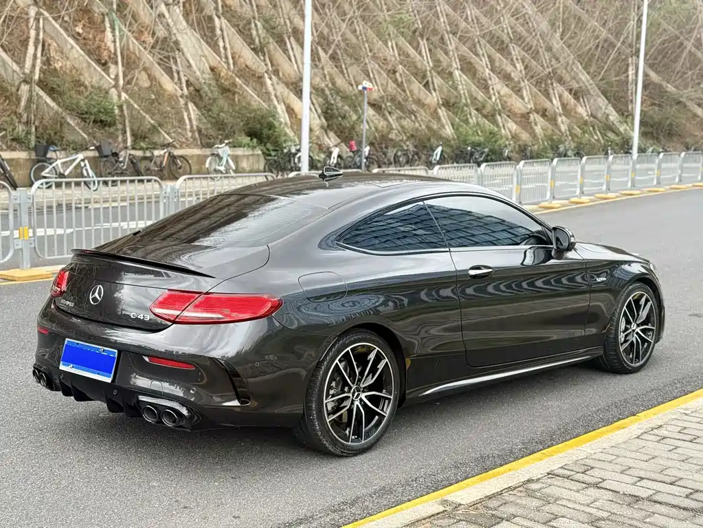 Mercedes-Benz C-Class AMG 2022 — фото 13