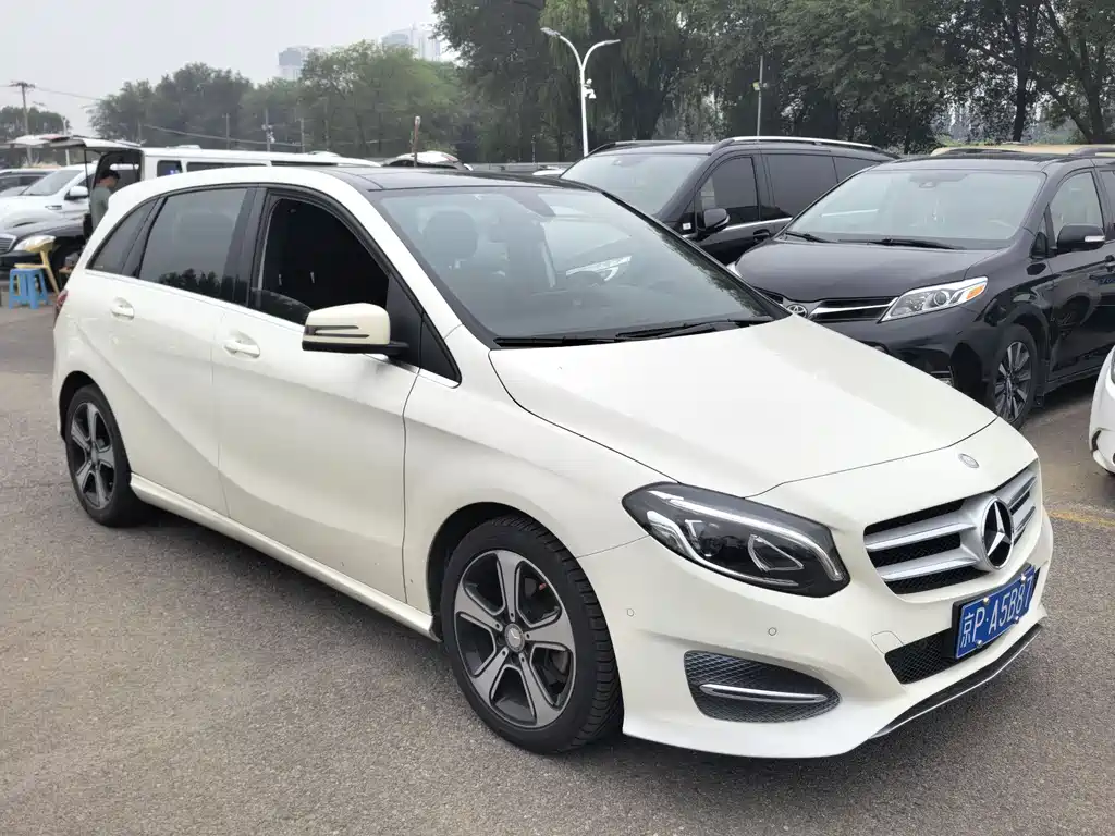 Mercedes-Benz B-Class 2016 — фото 3