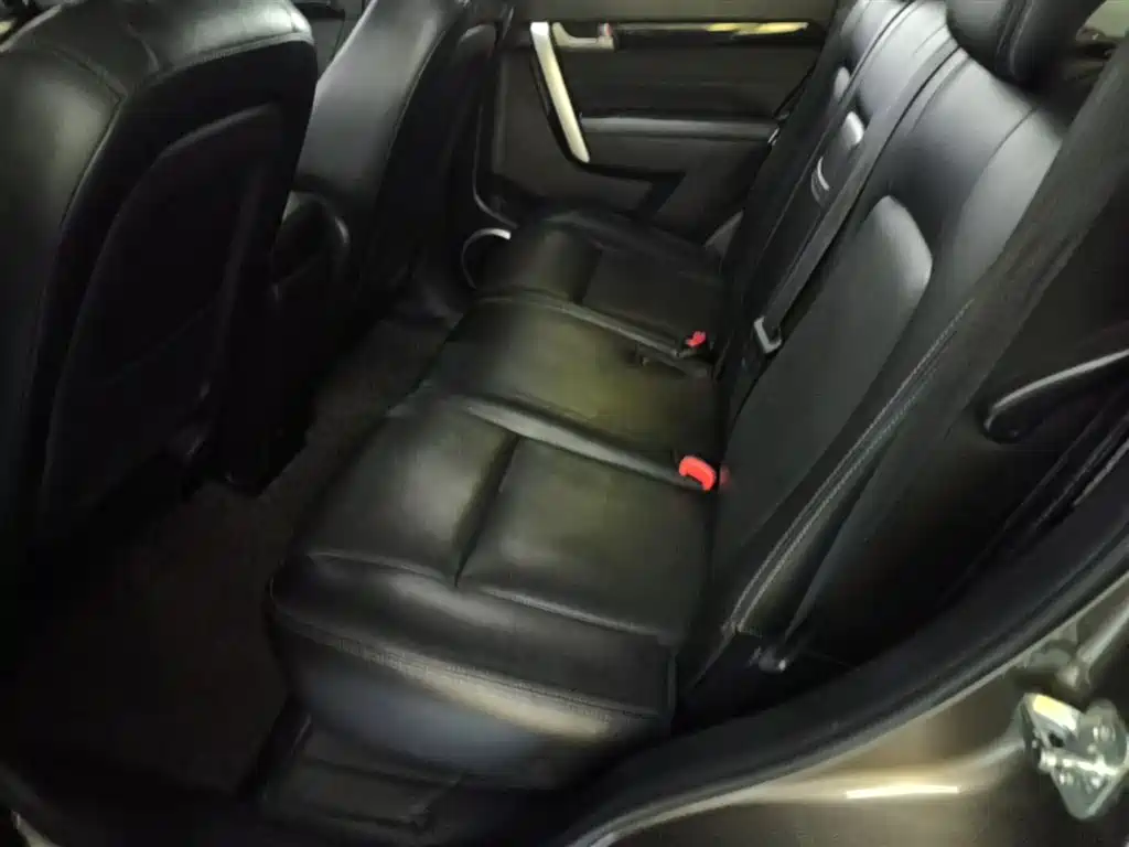 Chevrolet Captiva 2015 — фото 17