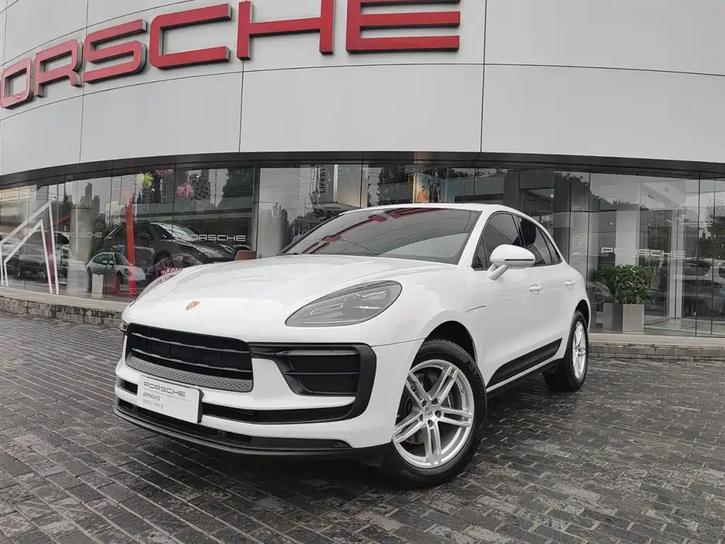 Porsche Macan 2024 — фото 1