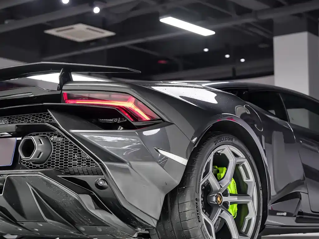Lamborghini Huracán 2025 — фото 12