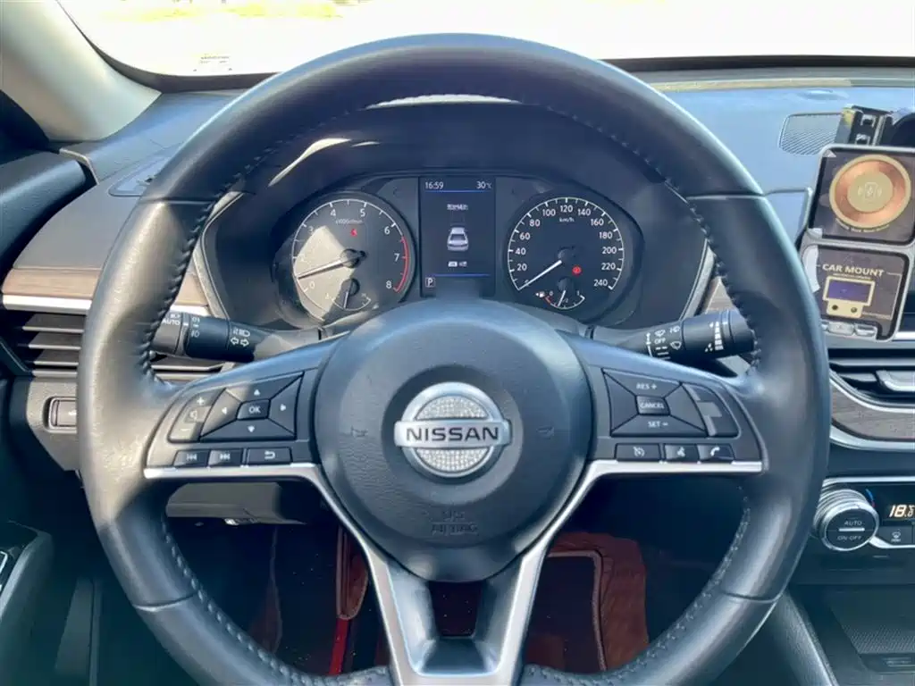 Nissan Teana 2022 — фото 10